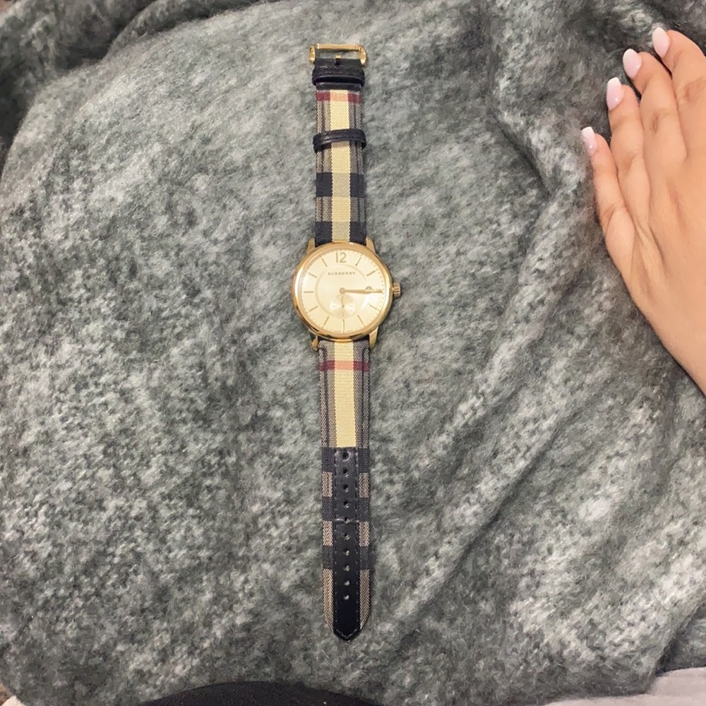 SOLD! Authentic Burberry watch Brand new condition